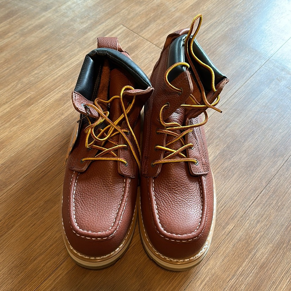 NWT Men’s Handmen work boots